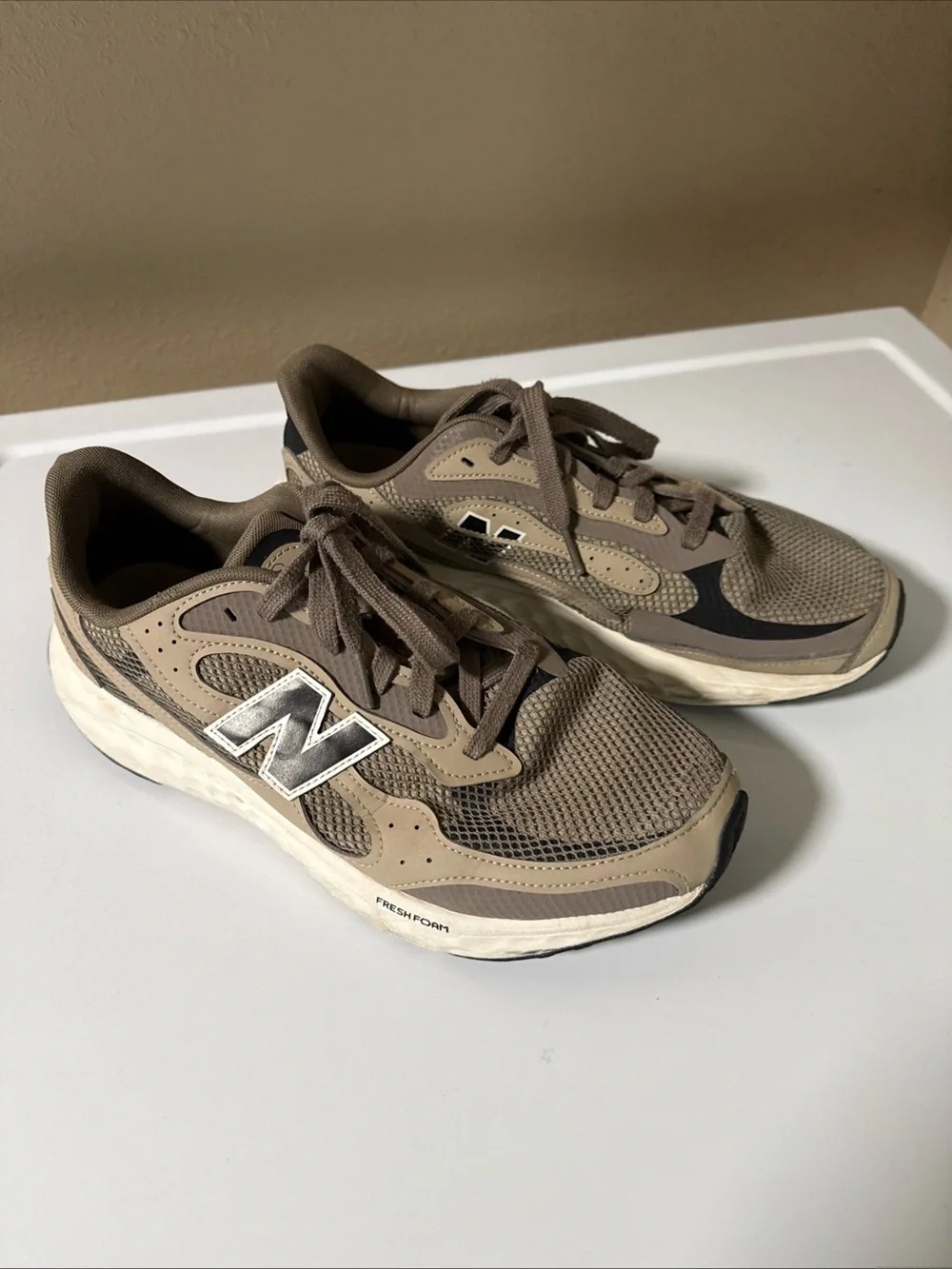 New Balance Men’s Fresh Foam Arishi V4 Running Shoes 11 4E -Extra Wide